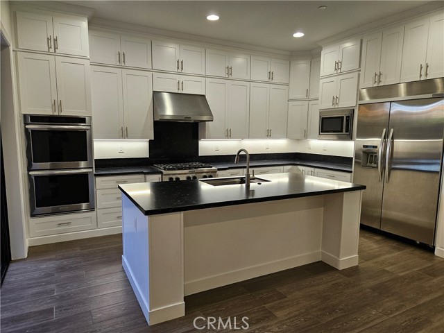 Detail Gallery Image 51 of 75 For 11 Peony, Lake Forest,  CA 92630 - 6 Beds | 4/1 Baths