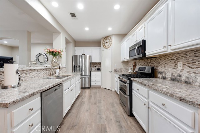 16192 Setting Sun Circle, Riverside CA: https://media.crmls.org/medias/398042bf-1da0-4c65-b04e-f5cd42fd5588.jpg
