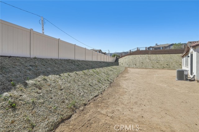 41810 Castello Lane, Palmdale CA: https://media.crmls.org/medias/39805cb8-9bdc-4d82-bbbe-0aee8271f277.jpg