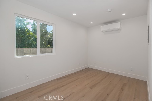 Detail Gallery Image 6 of 7 For 10835 1/2 Parr, Sunland,  CA 91040 - 0 Beds | 1 Baths