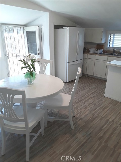 164 West Barnett Street photo 3