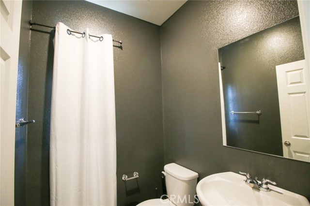 Detail Gallery Image 5 of 21 For 31565 Tudor Ct, Menifee,  CA 92584 - 4 Beds | 2/1 Baths