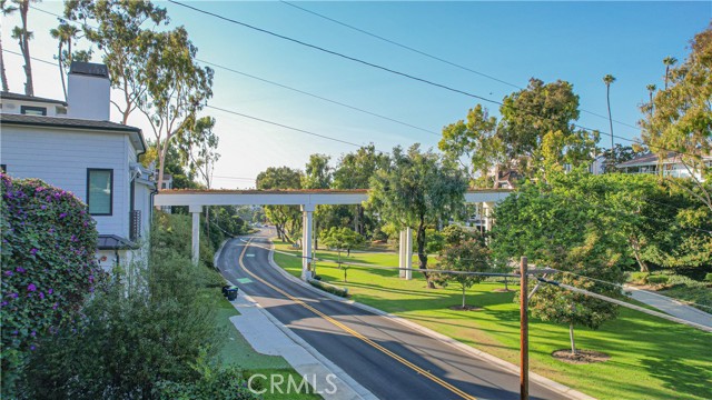 Detail Gallery Image 14 of 14 For 319 Heliotrope Ave #1/2,  Corona Del Mar,  CA 92625 - 2 Beds | 2 Baths