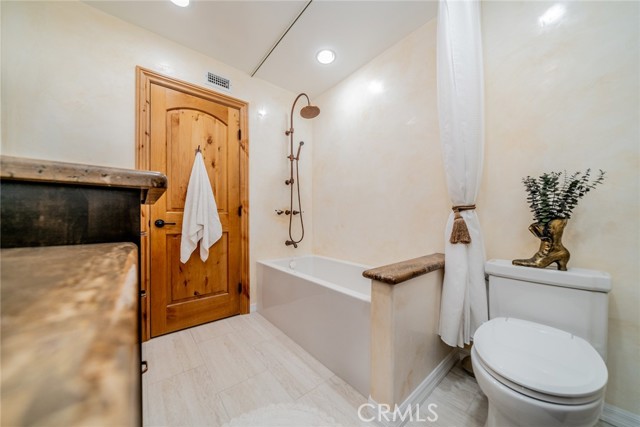 Detail Gallery Image 35 of 56 For 150 E 19th St, Upland,  CA 91784 - 4 Beds | 2 Baths