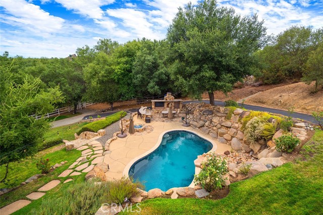 40860 Calle Bandido, Murrieta CA: https://media.crmls.org/medias/3981faf9-92e8-4459-94b8-b105f17df8db.jpg