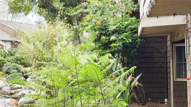 Detail Gallery Image 4 of 9 For 12555 Euclid #121,  Garden Grove,  CA 92840 - 1 Beds | 1 Baths