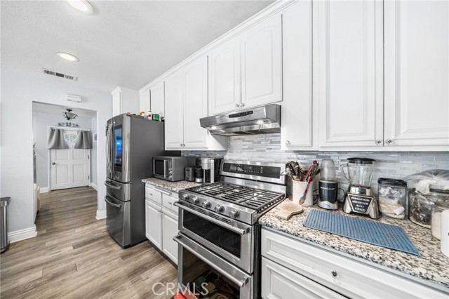 Detail Gallery Image 11 of 30 For 8526 San Vicente, Riverside,  CA 92504 - 3 Beds | 2 Baths