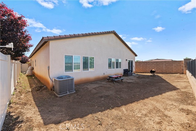 34289 Solstice Street, Winchester CA: https://media.crmls.org/medias/398375b3-ae7c-48d3-a02e-70c9e3e25592.jpg