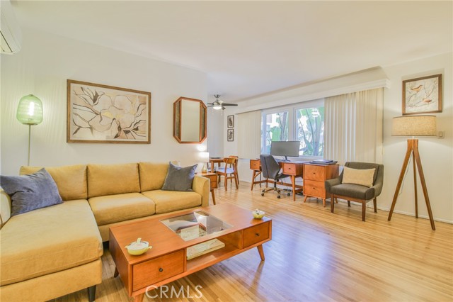 1030 E 2nd Street, Long Beach CA: https://media.crmls.org/medias/398414d5-e333-4003-9c39-7efcc7b79131.jpg