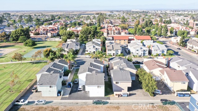 Detail Gallery Image 15 of 39 For 4822 Neely Cir, Huntington Beach,  CA 92649 - – Beds | – Baths