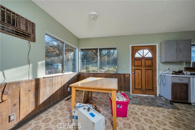 Detail Gallery Image 16 of 45 For 19665 Oat Hill Rd, Middletown,  CA 95461 - 4 Beds | 1/1 Baths