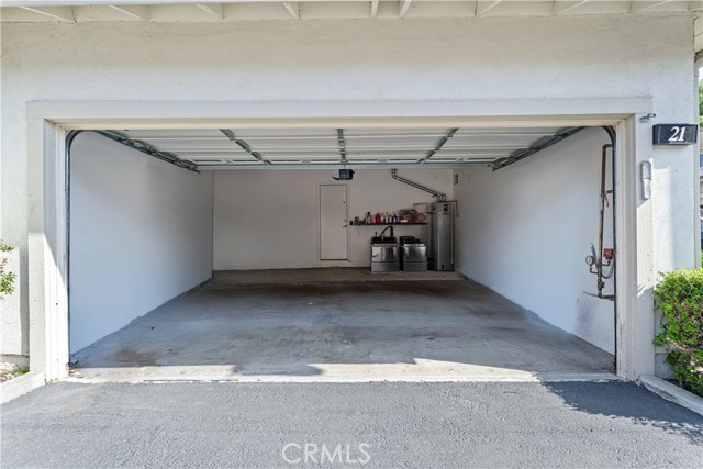 5847 E Rocking Horse Way, Orange CA: https://media.crmls.org/medias/3985f9fd-2e2a-4d40-b6ad-452565e201e8.jpg