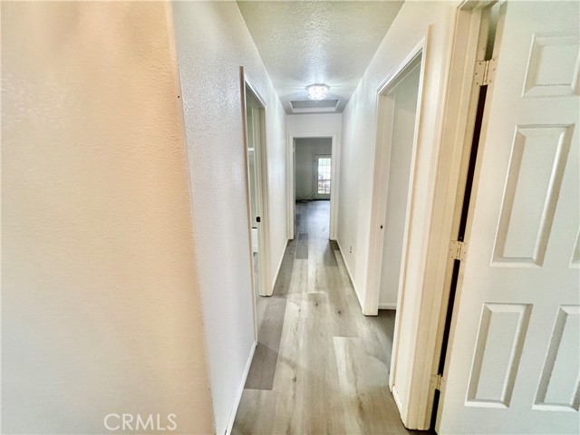 Detail Gallery Image 18 of 30 For 17980 Lakeview Dr, Victorville,  CA 92395 - 3 Beds | 2 Baths