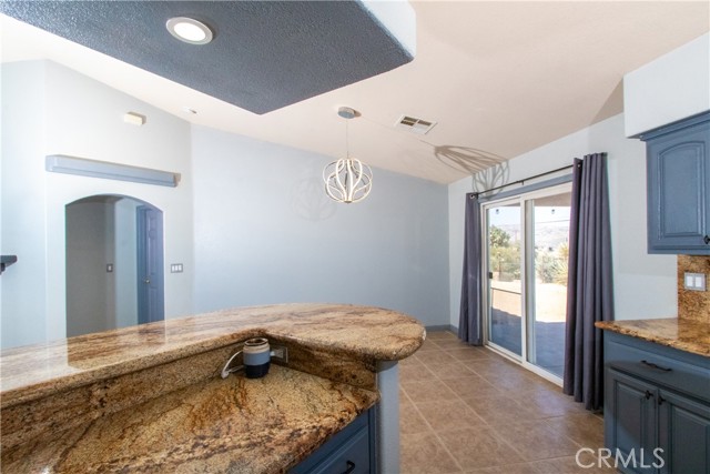 Detail Gallery Image 11 of 38 For 58192 Yucca Trl, Yucca Valley,  CA 92284 - 3 Beds | 2 Baths