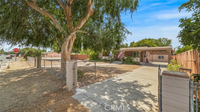 3997 Campbell Street, Jurupa Valley, California 92509, 2 Bedrooms Bedrooms, ,1 BathroomBathrooms,Single Family Residence,For Sale,Campbell,IG24157730