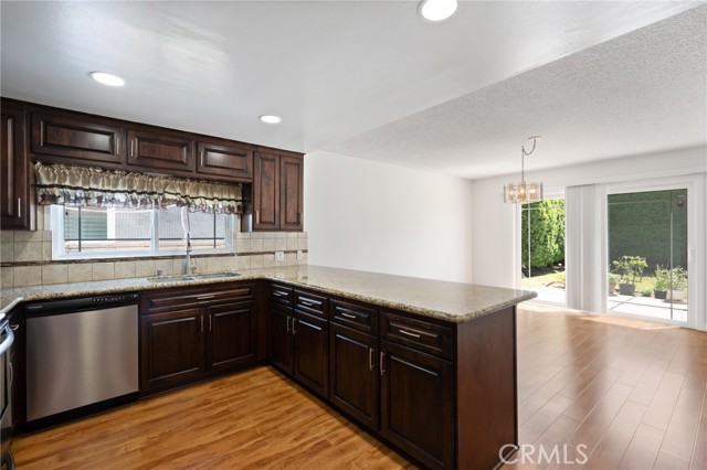26424 Senator Avenue, Harbor City CA: https://media.crmls.org/medias/39881eed-7641-44eb-afd1-a1ab77e370b3.jpg
