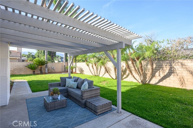 Detail Gallery Image 26 of 31 For 1384 Emerald St, Corona,  CA 92882 - 3 Beds | 2 Baths