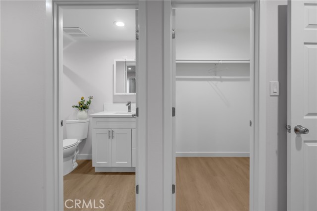4032 Elsa Street, Lakewood CA: https://media.crmls.org/medias/39884f70-8cc6-457f-8bb1-9f26193897f8.jpg
