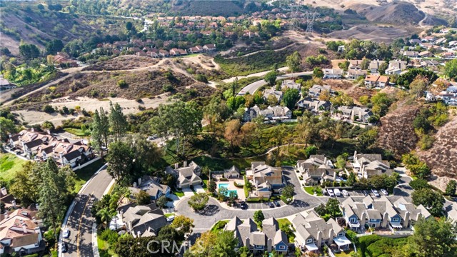 Detail Gallery Image 11 of 60 For 6070 E Summit, Anaheim Hills,  CA 92807 - 3 Beds | 3 Baths