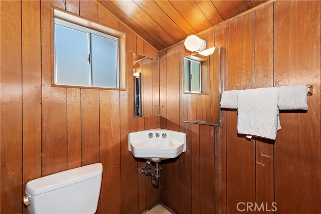 Detail Gallery Image 25 of 35 For 25737 Ca-189, Twin Peaks,  CA 92391 - 3 Beds | 1/2 Baths