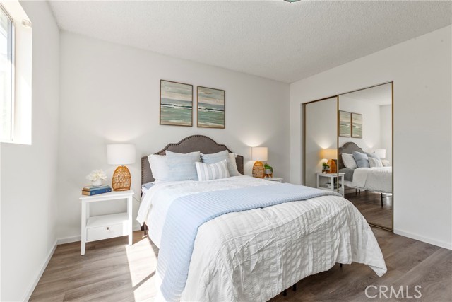 Image 8 of 23 For 244 Santa Fe Avenue