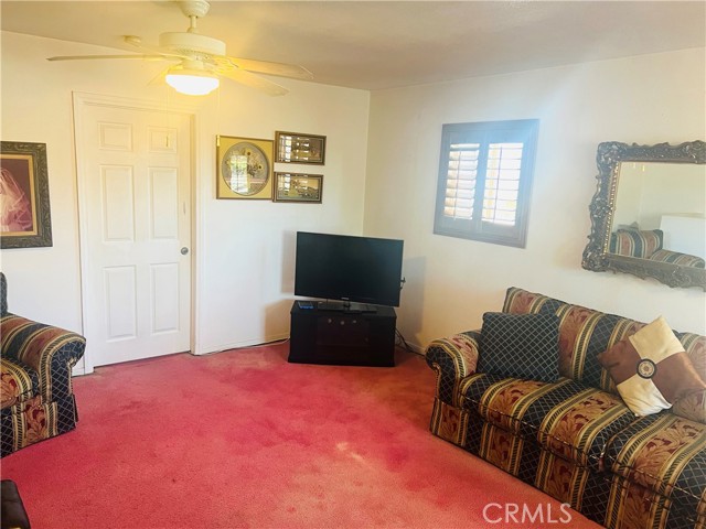 Detail Gallery Image 15 of 16 For 535 W Olive St, Inglewood,  CA 90301 - – Beds | – Baths