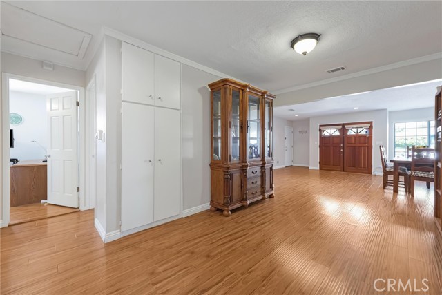 8512 Belford Avenue, Los Angeles CA: https://media.crmls.org/medias/39892dd2-96a1-4a8a-8d57-92184e4ad7c2.jpg