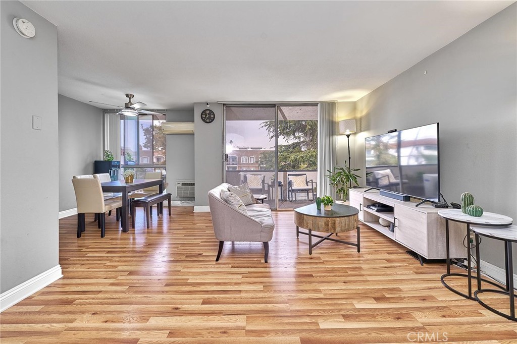 244 S La Fayette Park #301