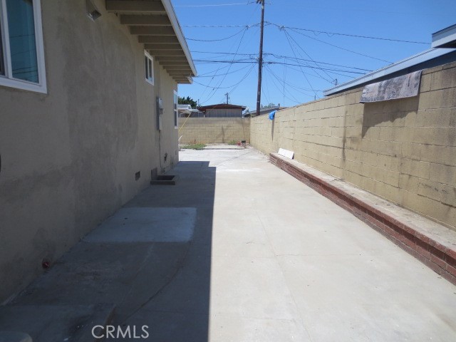 1403 W Elder Avenue, Santa Ana CA: https://media.crmls.org/medias/398a4b49-e8b9-44db-ab34-269e862f5101.jpg