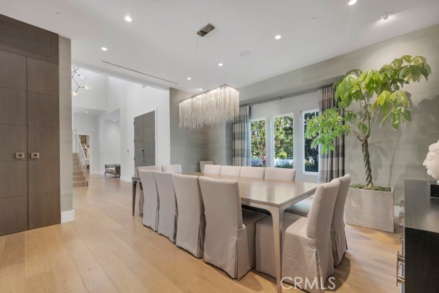 Detail Gallery Image 10 of 75 For 17950 Rancho St, Encino,  CA 91316 - 5 Beds | 6 Baths