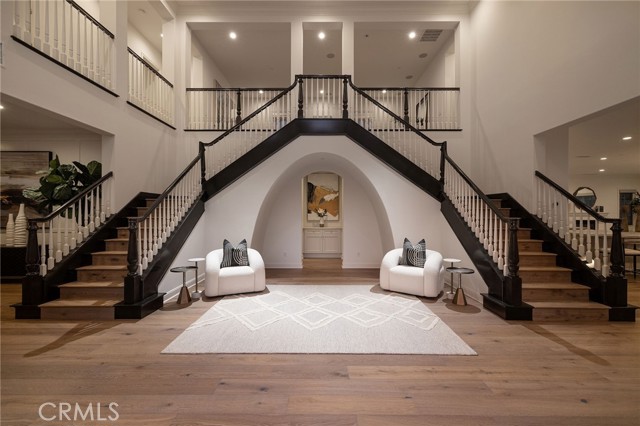 Detail Gallery Image 4 of 42 For 114 Great Oak, Irvine,  CA 92602 - 5 Beds | 5/1 Baths