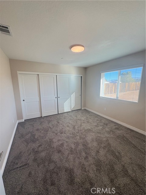 Detail Gallery Image 9 of 13 For 21421 Pah-Ute, Apple Valley,  CA 92308 - 4 Beds | 2 Baths