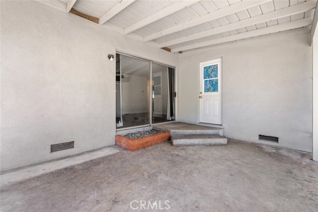 1920 E Orangeburg Avenue, Modesto CA: https://media.crmls.org/medias/398bb074-a41b-4bd1-b8bb-52386e872ef4.jpg