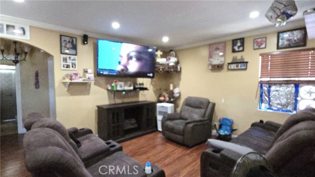 3142 W 112th W Street, Inglewood CA: https://media.crmls.org/medias/398c8230-2340-4fb5-a38d-1873c11c97eb.jpg