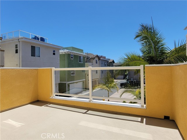 393 Wadsworth Avenue, Pismo Beach CA: https://media.crmls.org/medias/398ce36e-8621-4dba-ade7-287d643f1be6.jpg