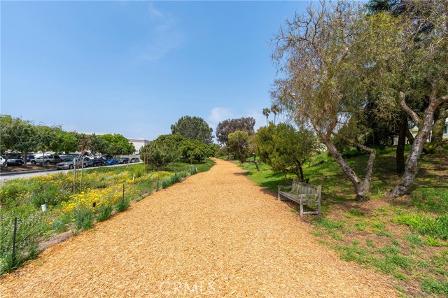 1707 Pacific Coast, Hermosa Beach CA: https://media.crmls.org/medias/398d3673-9b81-4f4d-9644-3441421f1baa.jpg