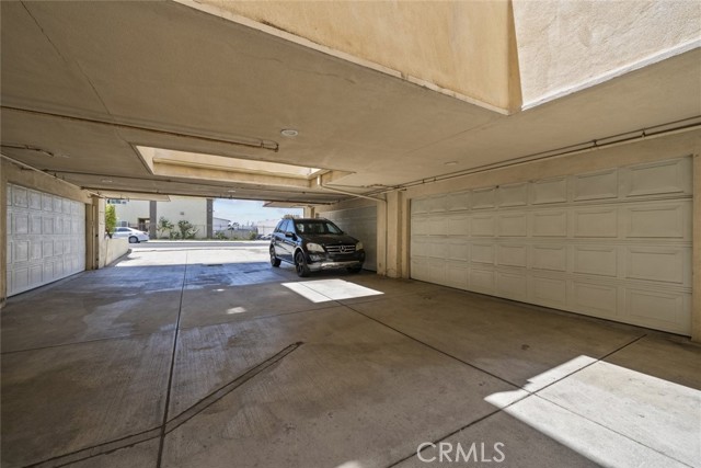 7142 Ethel Avenue, North Hollywood CA: https://media.crmls.org/medias/398d3697-22e3-409a-807d-2ce8d2a3795c.jpg