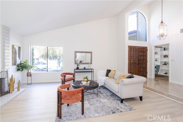 Detail Gallery Image 5 of 41 For 11772 Monte Leon Way, Porter Ranch,  CA 91326 - 4 Beds | 2 Baths