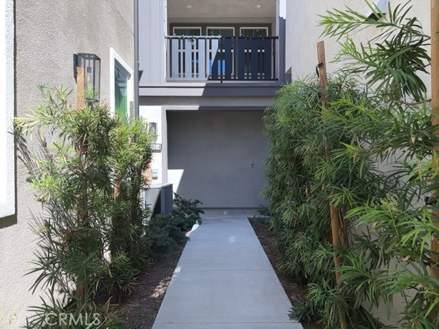 15992 Jaime Lane, Fontana CA: https://media.crmls.org/medias/398ddcde-de9f-4117-bba2-f0d5f2cd14b7.jpg