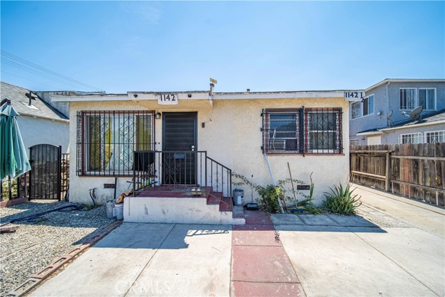 1142 E Century Boulevard, Los Angeles CA: https://media.crmls.org/medias/398e01e3-d47f-4a6a-bbc7-664ad16cb327.jpg