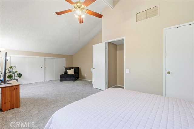 Detail Gallery Image 27 of 41 For 23943 via Flamenco, Valencia,  CA 91355 - 5 Beds | 3 Baths