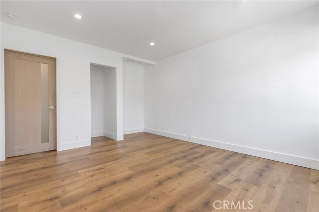 6015 Laurelgrove Avenue, North Hollywood CA: https://media.crmls.org/medias/398e7bdd-0902-4db4-af58-05cc647d3016.jpg