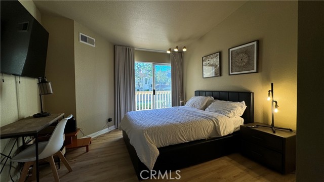688 Indian Oak Lane, 102 photo 17