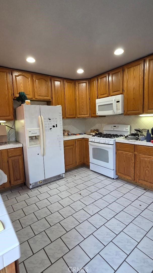 Detail Gallery Image 8 of 18 For 5833 Bonfair, Lakewood,  CA 90712 - – Beds | – Baths