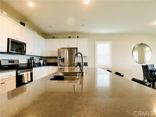 Detail Gallery Image 34 of 66 For 24897 Miners View Ln, Moreno Valley,  CA 92557 - 4 Beds | 2/1 Baths