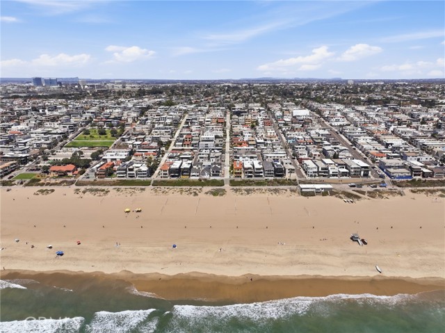 222 24th Street, Manhattan Beach, California 90266, 6 Bedrooms Bedrooms, 0 ,5 BathroomsBathrooms,Residential,For Sale,24th,0,SB26141926