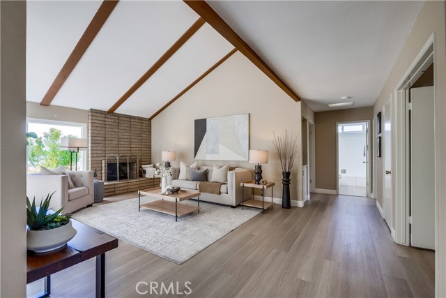 Image 11 of 58 For 24482 Chrisanta Drive