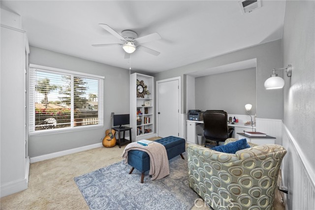5904 Medio Luna Avenue, Bakersfield CA: https://media.crmls.org/medias/3991f1ba-13a9-4338-9357-ac8cf462c08e.jpg