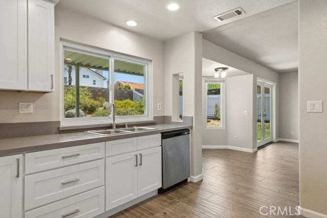 8670 Barton Street, Riverside CA: https://media.crmls.org/medias/3993104e-28a6-4759-9293-938965fc0b8f.jpg