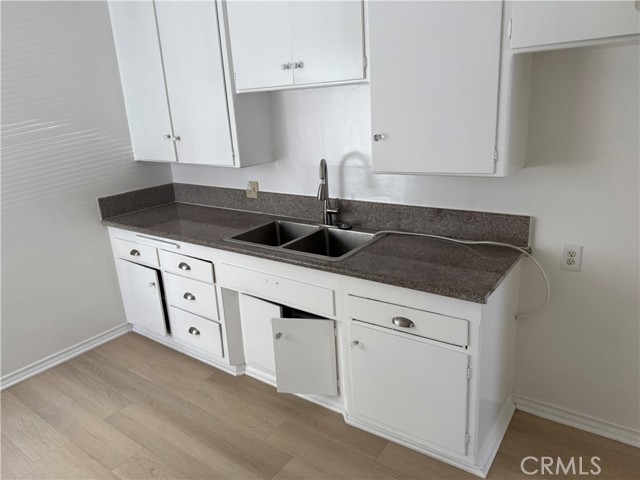 Detail Gallery Image 4 of 6 For 749 S Berendo St #5,  Los Angeles,  CA 90005 - 0 Beds | 1 Baths